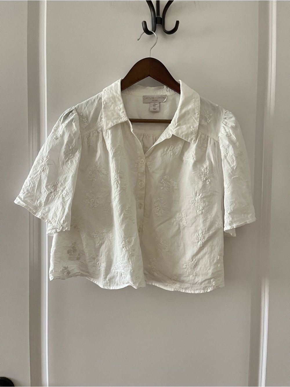 Caroline Constas Cream Embroidered Short-Sleeve Crop Shirt